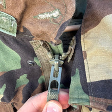 Load image into Gallery viewer, 91' US Military Woodland Camo Field Jacket