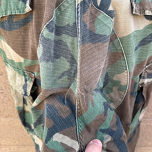 Load image into Gallery viewer, 80's US Military Woodland Camo Ripstop Cargo Pants