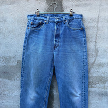 Load image into Gallery viewer, 90's Levi's 501 Denim Jeans