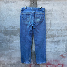 Load image into Gallery viewer, 90's Levi's 501 Denim Jeans