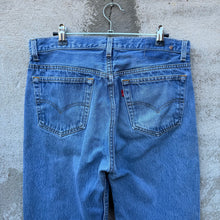 Load image into Gallery viewer, 90's Levi's 501 Denim Jeans