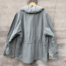 Load image into Gallery viewer, 60's USAF Sage Green Field Jacket
