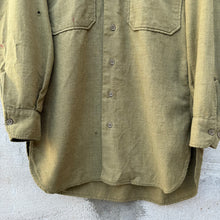 Load image into Gallery viewer, 40's US Military Tan Khaki Patched Button Down Shirt