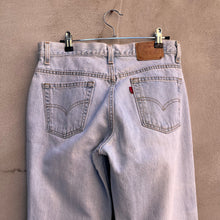 Load image into Gallery viewer, 90's Levi's 505 Denim Jeans