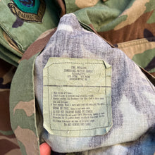 Load image into Gallery viewer, 80's USAF Military Woodland Camouflage Combat Jacket