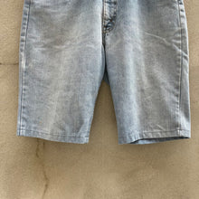 Load image into Gallery viewer, 70's Vintage Levis Denim Shorts