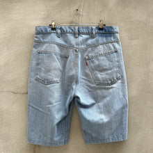 Load image into Gallery viewer, 70's Vintage Levis Denim Shorts