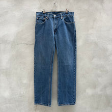 Load image into Gallery viewer, 90's Vintage Levi's 505 Denim Jeans