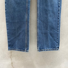 Load image into Gallery viewer, 90's Vintage Levi's 505 Denim Jeans