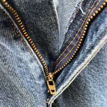 Load image into Gallery viewer, 90's Vintage Levi's 505 Denim Jeans