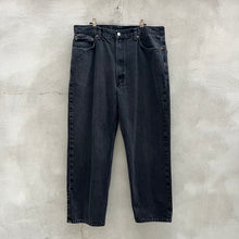 Load image into Gallery viewer, Vintage Levi's 550 Black Denim Jeans
