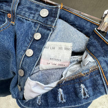 Load image into Gallery viewer, 90's Vintage Levi's 501 Denim Jeans