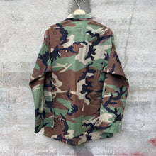 Load image into Gallery viewer, 80's US Military Woodland Ripstop Field Light Jacket
