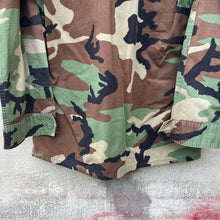 Load image into Gallery viewer, 80's US Military Woodland Ripstop Field Light Jacket