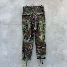 Load image into Gallery viewer, 80's US Military Woodland Camouflage Cargo Pants