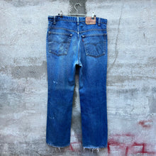 Load image into Gallery viewer, 80's Levi's 517 Faded Denim Jeans