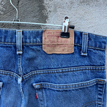 Load image into Gallery viewer, 80's Levi's 517 Faded Denim Jeans
