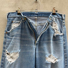 Load image into Gallery viewer, 80’s Vintage Lee Riders Ripped Denim Jeans