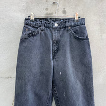 Load image into Gallery viewer, 90’s Levi's 950 Black Denim Jeans