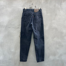 Load image into Gallery viewer, 90’s Levi's 950 Black Denim Jeans