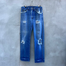 Load image into Gallery viewer, 80’s Vintage Lee Riders Ripped Jeans