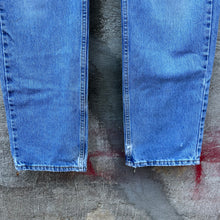Load image into Gallery viewer, 90's Levis 505 Denim Jeans