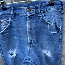 Load image into Gallery viewer, 80's Vintage Lee Rider Distressed Denim Jeans