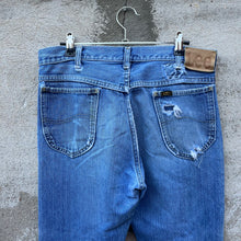 Load image into Gallery viewer, 80's Vintage Lee Rider Distressed Denim Jeans