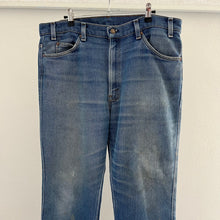 Load image into Gallery viewer, 90’s Levi’s 517 Jeans