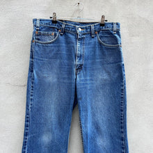 Load image into Gallery viewer, Vintage Levi’s 517 Jeans
