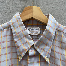 Load image into Gallery viewer, 60’s Plaid Button Down Shirt