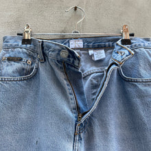 Load image into Gallery viewer, 90’s Calvin Klein Women’s Denim Jeans