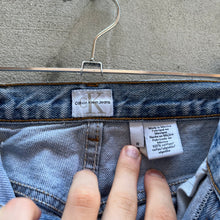Load image into Gallery viewer, 90’s Calvin Klein Women’s Denim Jeans