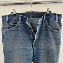 Load image into Gallery viewer, 90’s Levi’s 517 Jeans