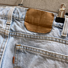Load image into Gallery viewer, 80’s Levi’s 550 Jeans 36x33
