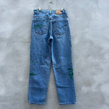 Load image into Gallery viewer, 90’s Levi’s 550 Paint Splatter Jeans