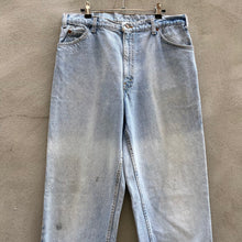 Load image into Gallery viewer, 80’s Levi’s 550 Jeans 36x33