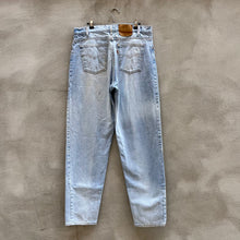 Load image into Gallery viewer, 80’s Levi’s 550 Jeans 36x33