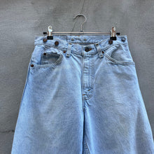 Load image into Gallery viewer, 90’s Levi’s 552 Jeans