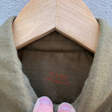 Load image into Gallery viewer, 50’s Military Button Down
