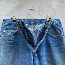 Load image into Gallery viewer, 90’s Carhartt Faded Jeans