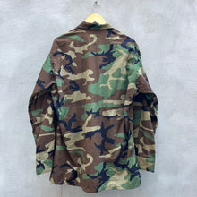 Load image into Gallery viewer, 90’s Military Woodland Camo Rip Stop Jacket