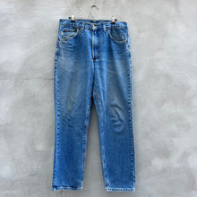 Load image into Gallery viewer, 90’s Carhartt Faded Jeans
