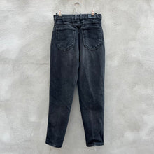 Load image into Gallery viewer, 80’s Lee Women’s Black Jeans