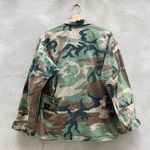 Load image into Gallery viewer, 90’s Military Woodland Camo Jacket