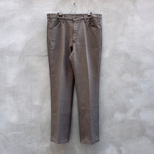 Load image into Gallery viewer, 90’s Levi’s 517 Pants