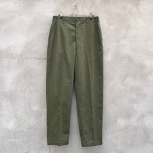 Load image into Gallery viewer, 90s US Military Green Utility Chino Pants
