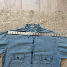 Load image into Gallery viewer, 1940's US Navy Early World War II Chambray Shirt With Flap Pockets
