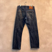 Load image into Gallery viewer, Selvedge Vintage Style Denim Jeans
