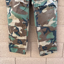 Load image into Gallery viewer, 80's US Military Woodland Camo Ripstop Cargo Pants
